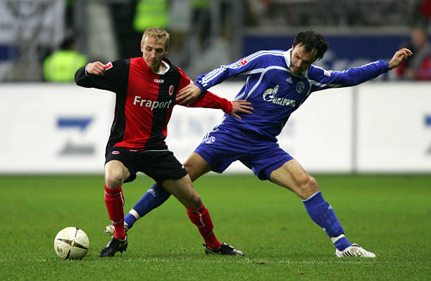 詹姆斯凭借 詹姆斯凭借